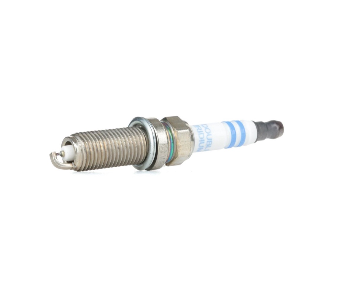 Bosch 0 242 140 557 Spark Plug