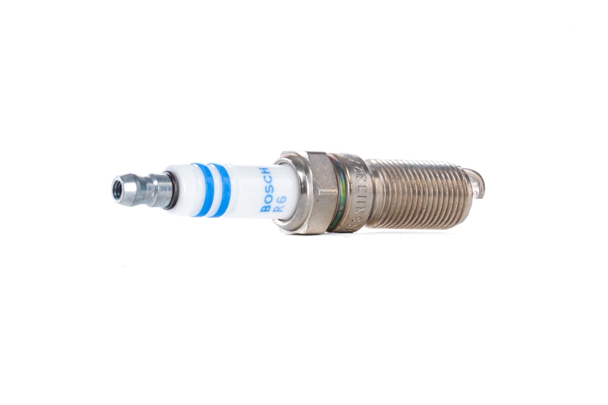 Bosch 0 242 230 530 Spark Plug