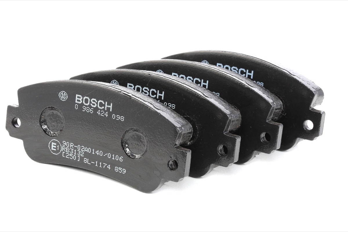 Bosch 0 986 424 098 Brake Pad Set