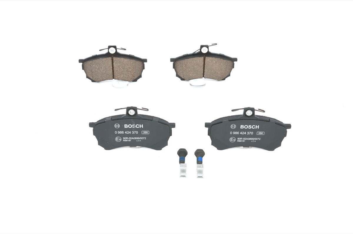 Bosch 0 986 424 370 Brake Pad Set