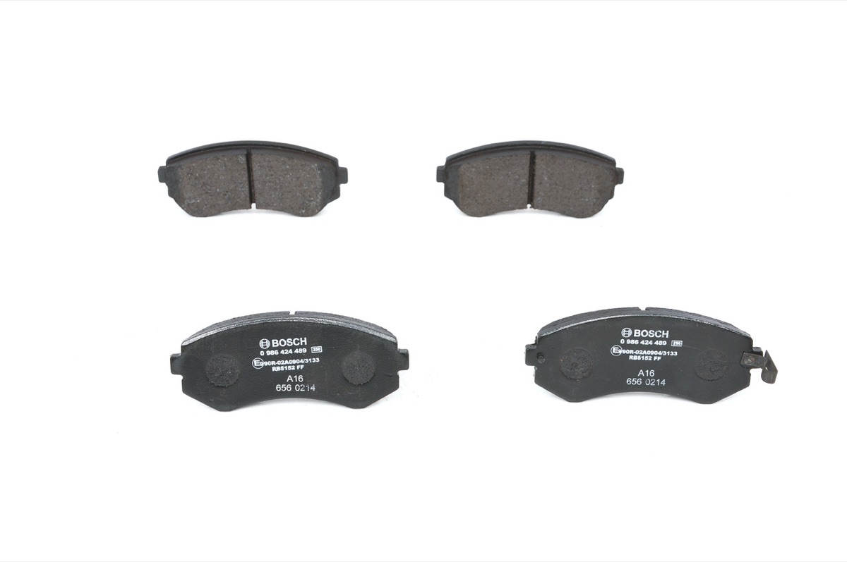 Bosch 0 986 424 489 Brake Pad Set