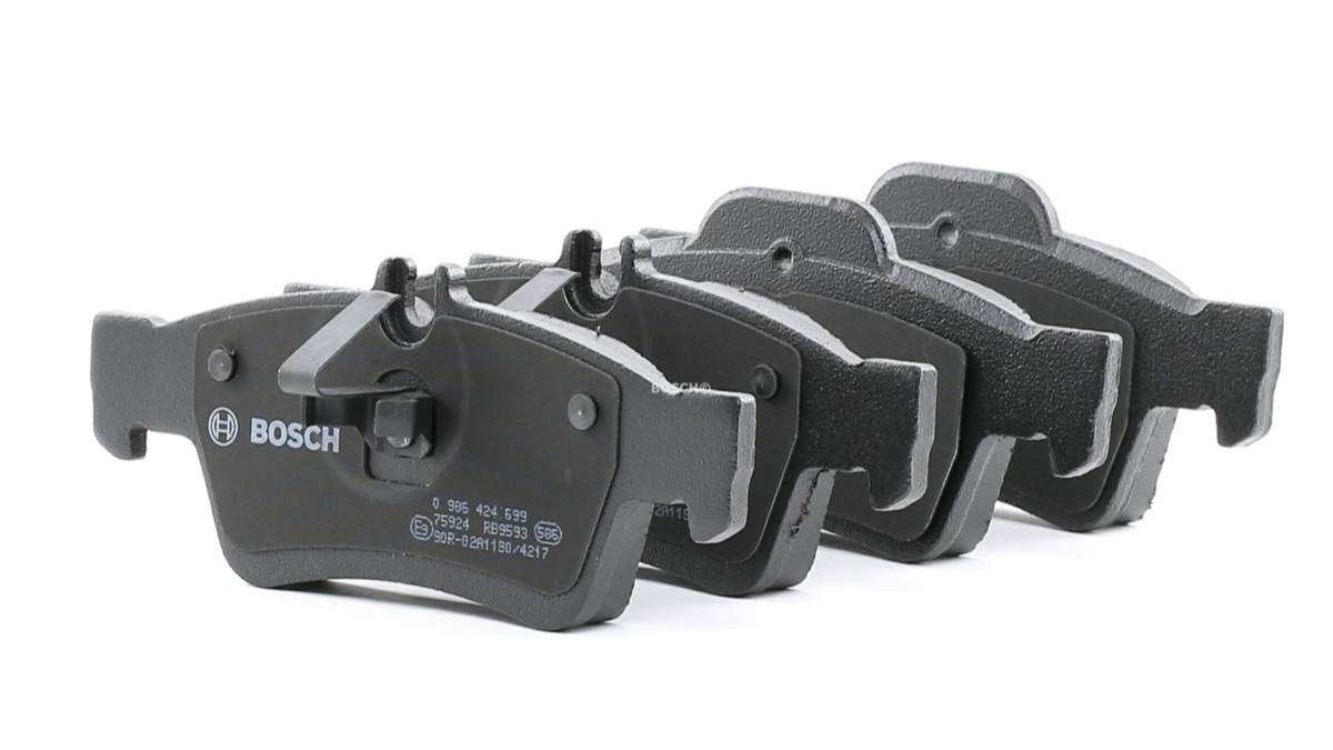 Bosch 0 986 424 699 Brake Pad Set