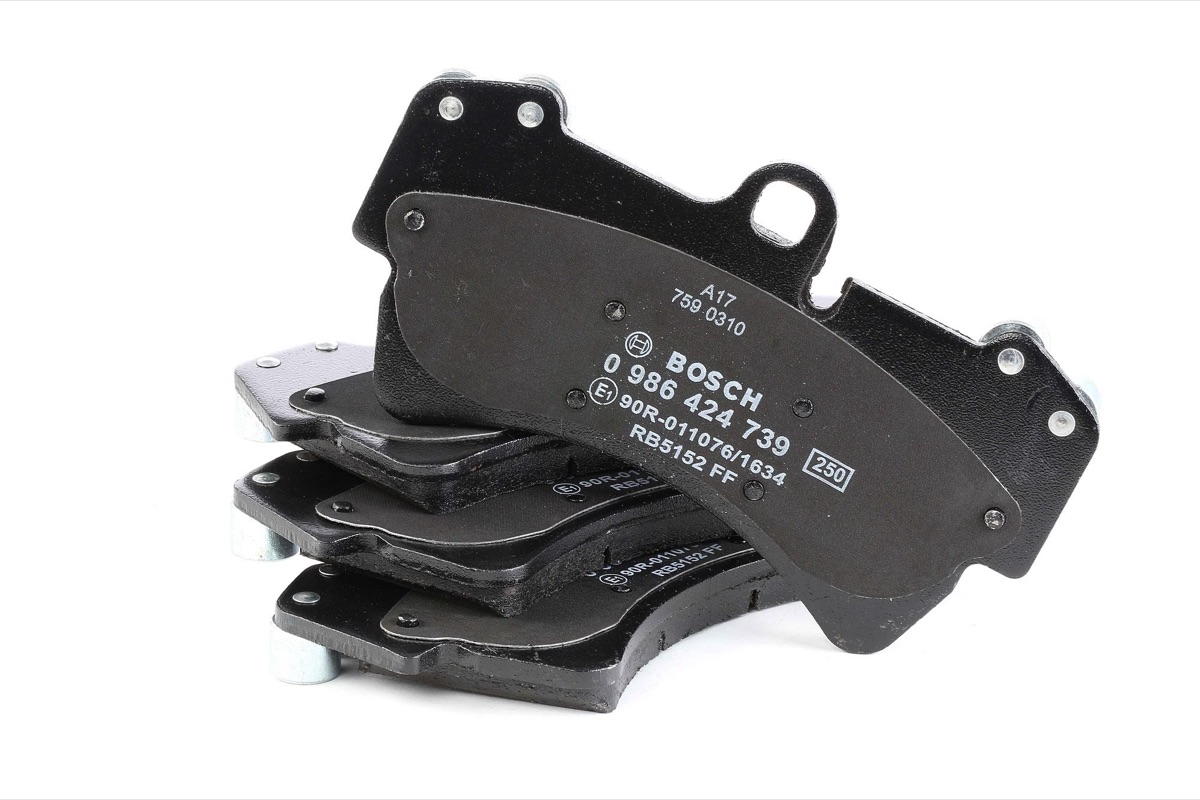 Bosch 0 986 424 739 Brake Pad Set
