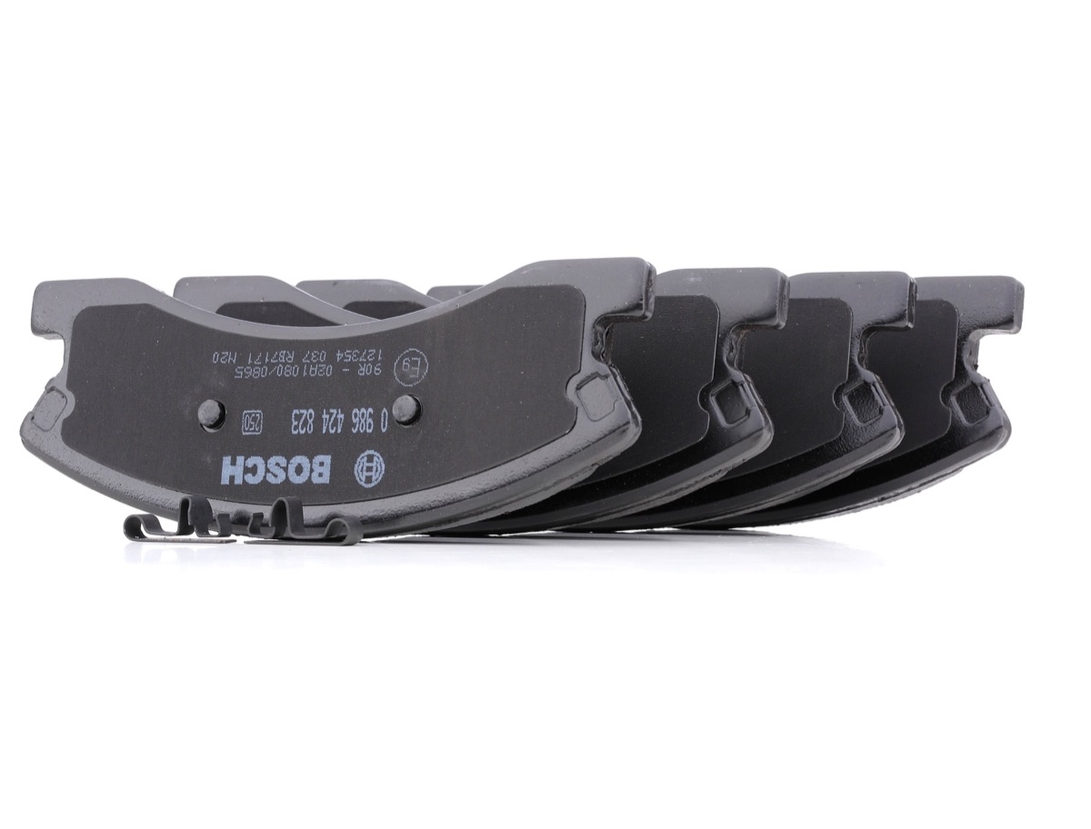 Bosch 0 986 424 823 Brake Pad Set
