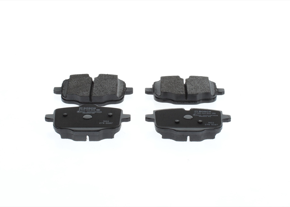 Bosch 0 986 424 922 Brake Pad Set