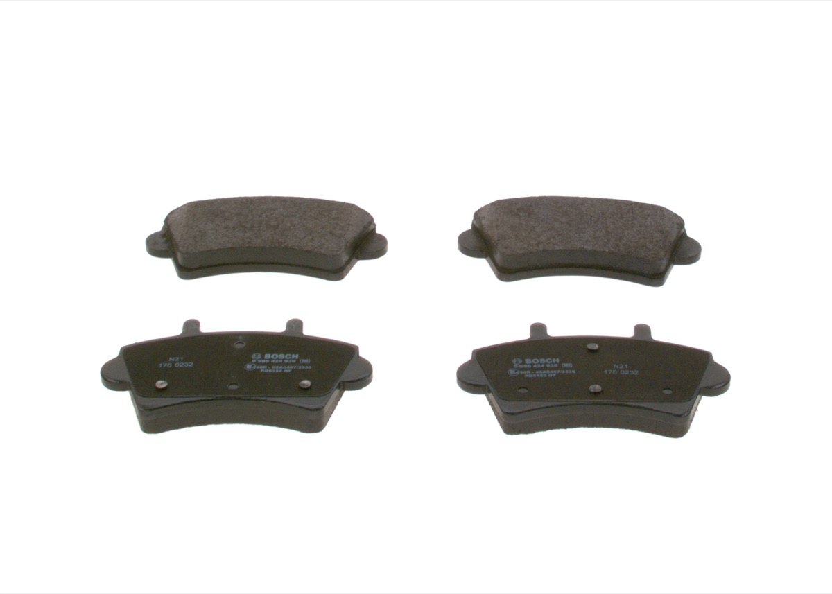 Bosch 0 986 424 938 Brake Pad Set
