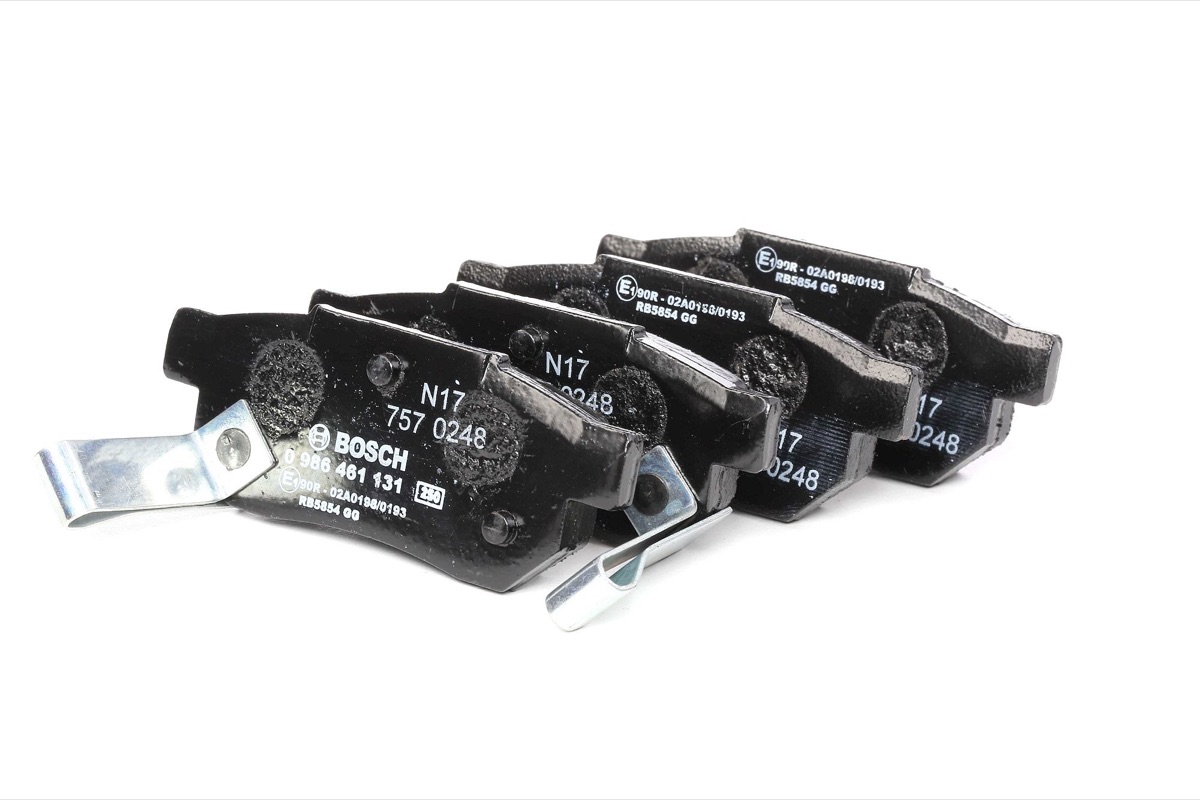 Bosch 0 986 461 131 Brake Pad Set