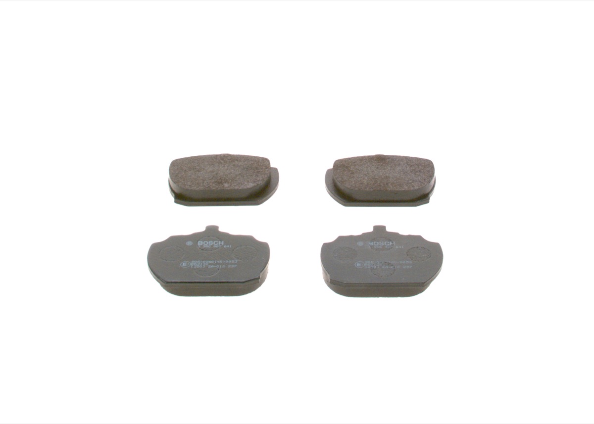 Bosch 0 986 463 641 Brake Pad Set
