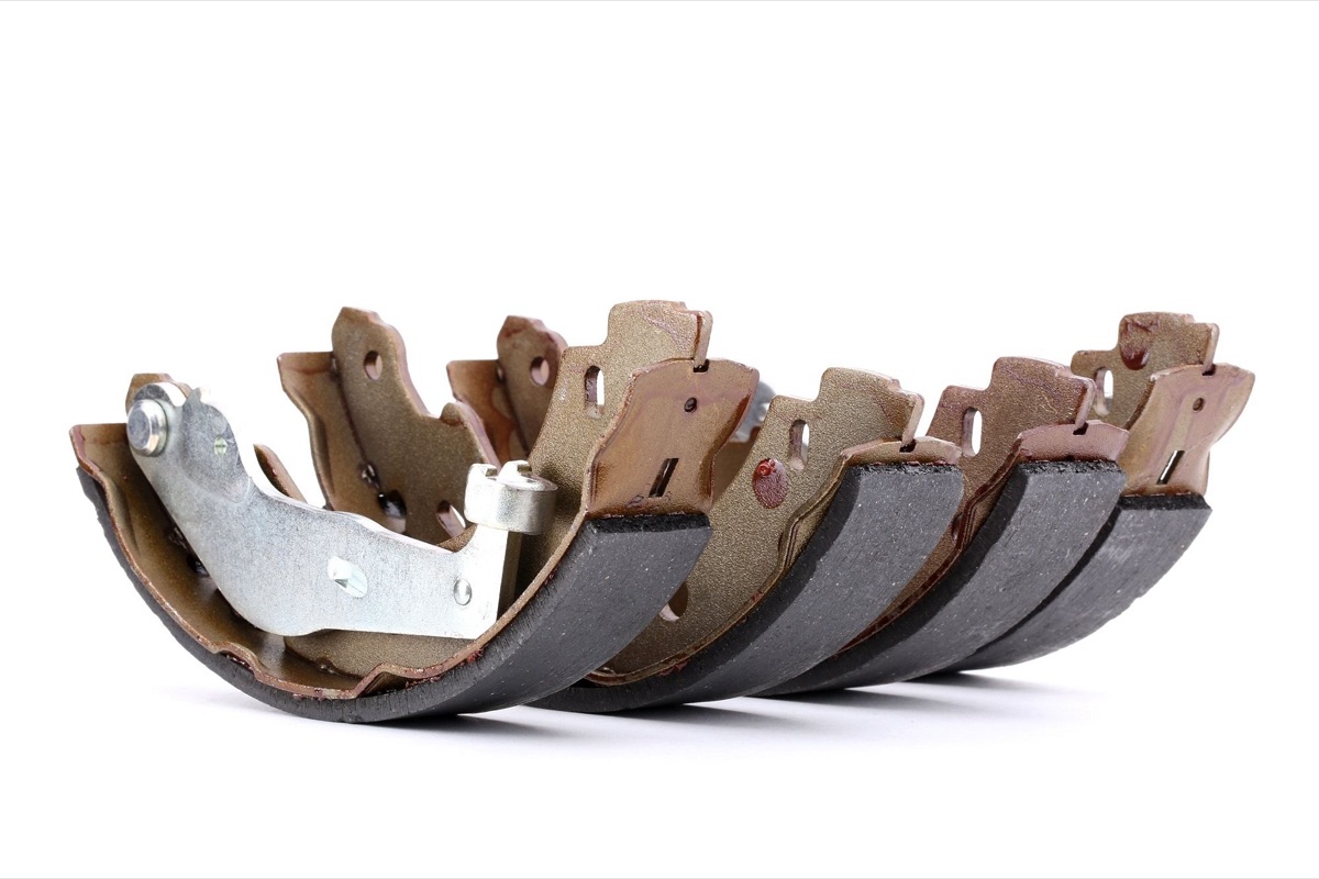 Bosch 0 986 487 600 Brake Shoe Set