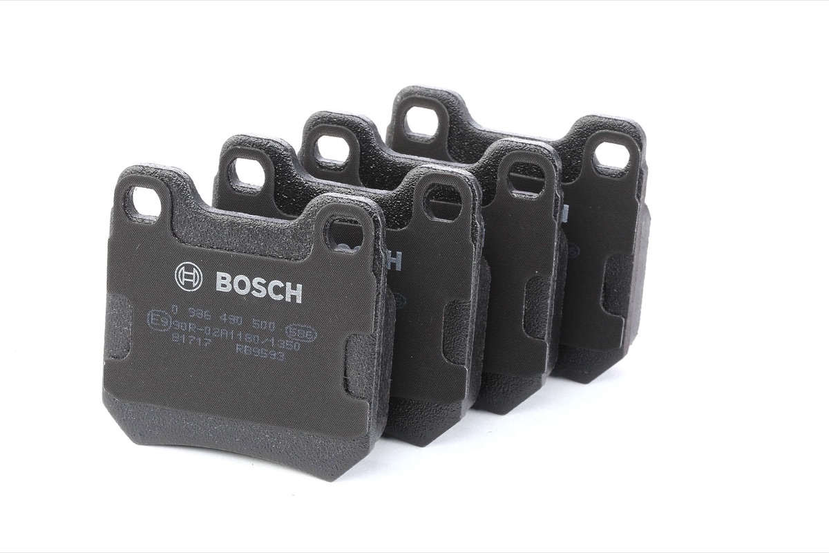 Bosch 0 986 490 500 Brake Pad Set