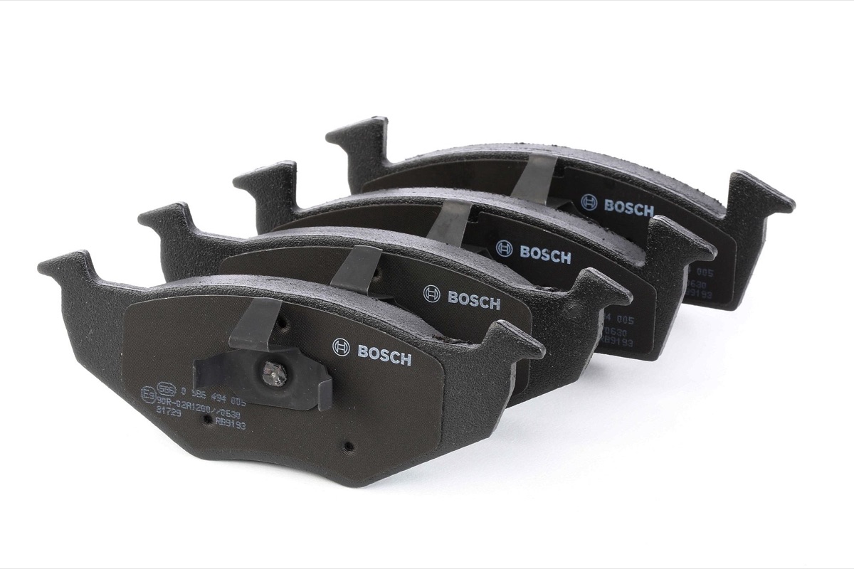 Bosch 0 986 494 005 Brake Pad Set