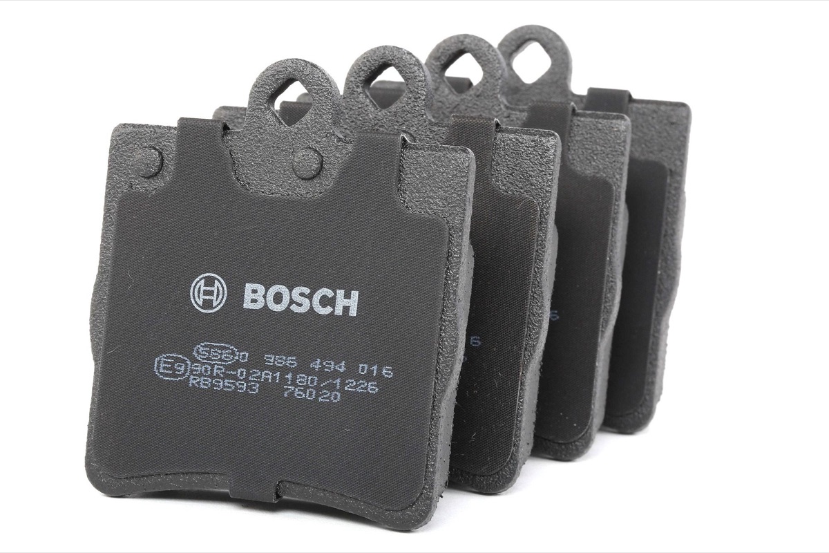Bosch 0 986 494 016 Brake Pad Set