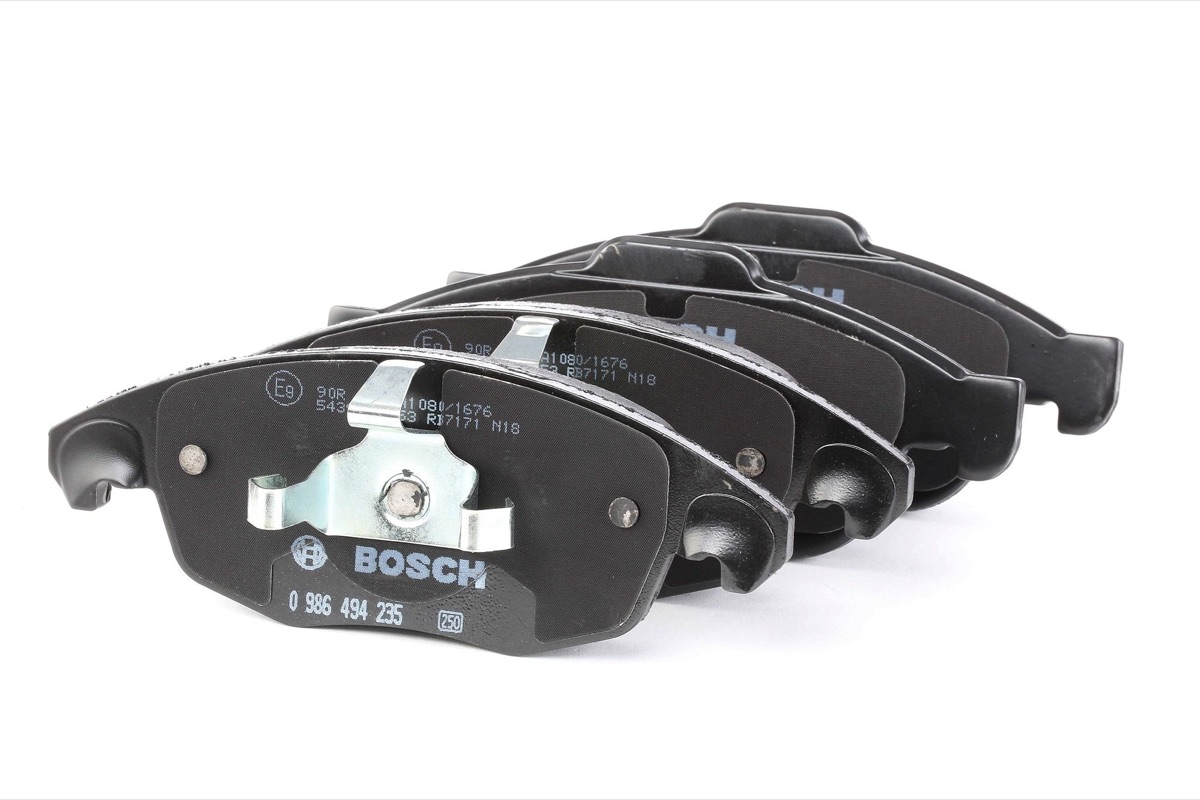 Bosch 0 986 494 235 Brake Pad Set