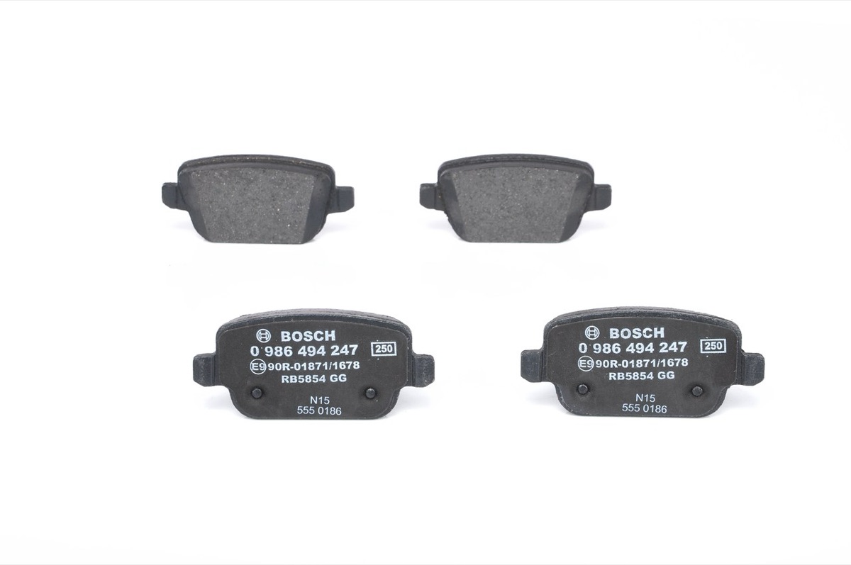 Bosch 0 986 494 247 Brake Pad Set