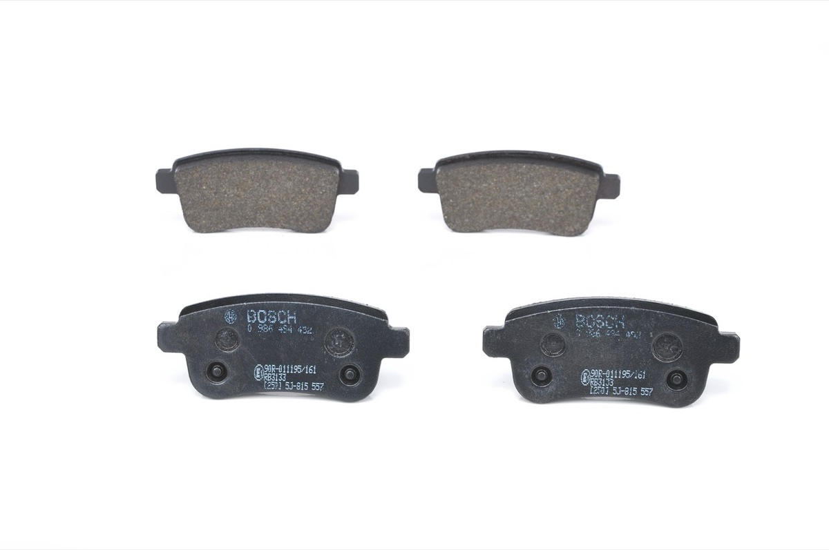 Bosch 0 986 494 452 Brake Pad Set