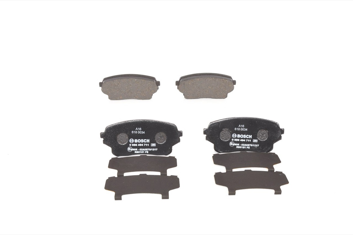 Bosch 0 986 494 711 Brake Pad Set