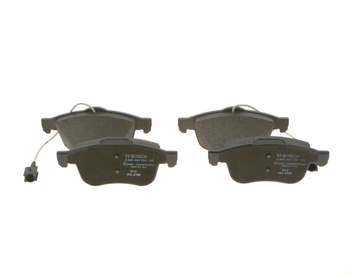 Bosch 0 986 494 795 Brake Pad Set