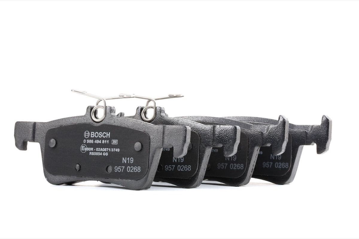 Bosch 0 986 494 811 Brake Pad Set