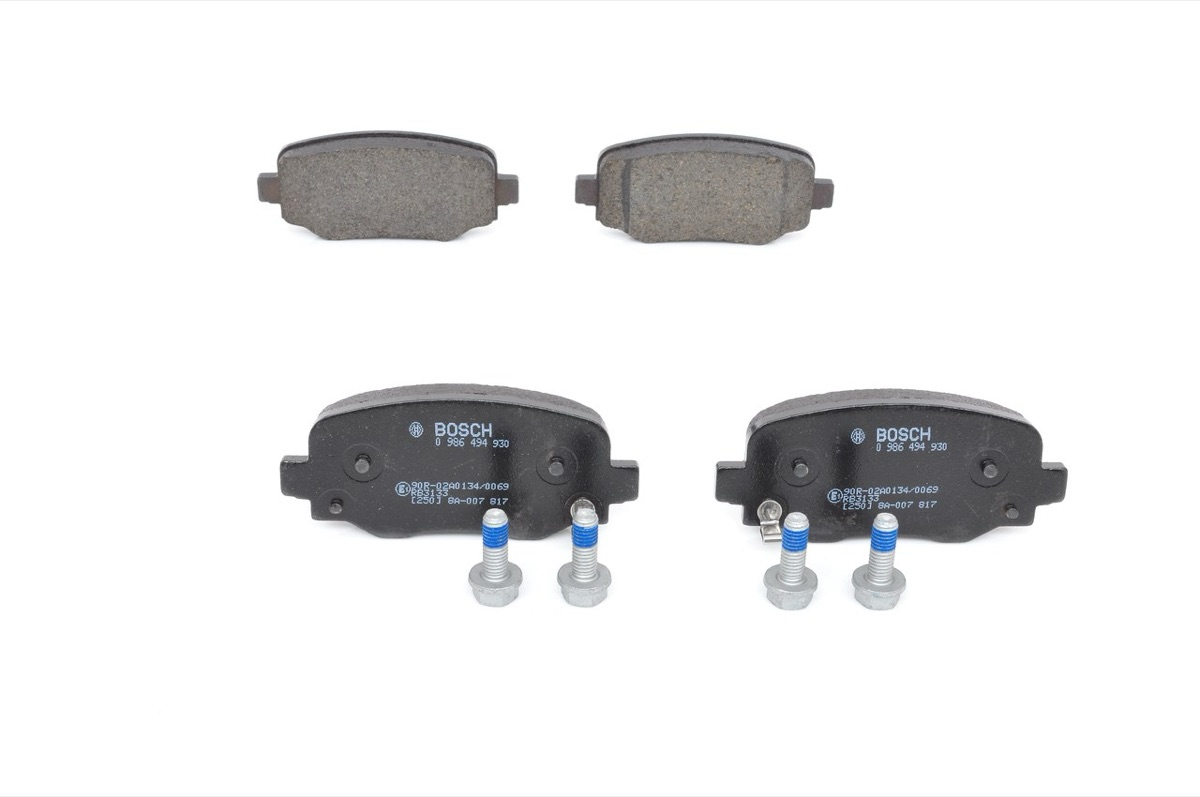 Bosch 0 986 494 930 Brake Pad Set
