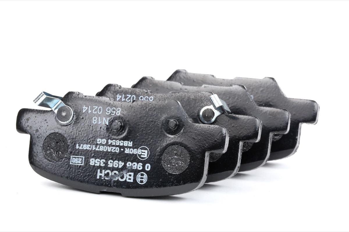 Bosch 0 986 495 358 Brake Pad Set