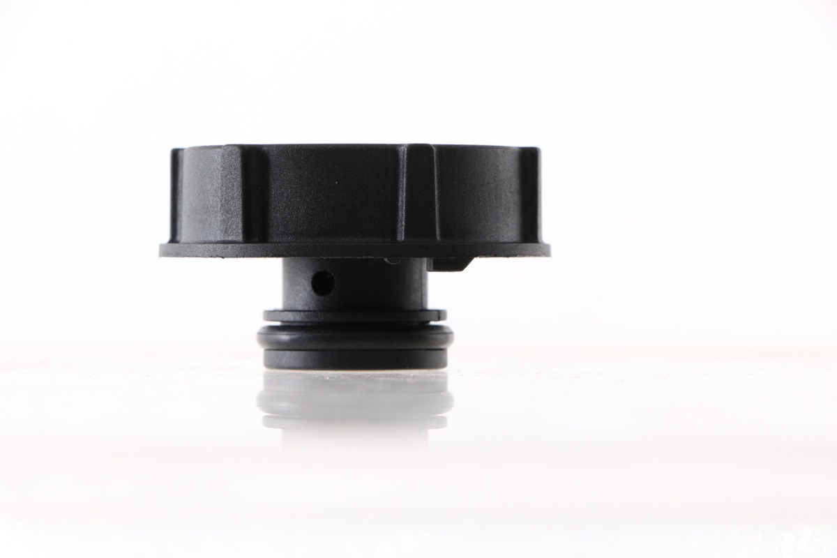 Mahle CRB 120 000S Expansion Tank Cap