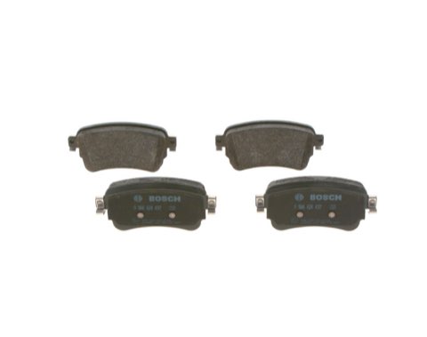 Bosch 0 986 424 437 Brake Pad Set