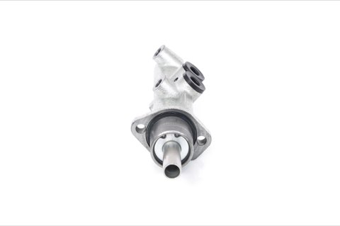 Bosch F 026 003 370 Brake Master Cylinder